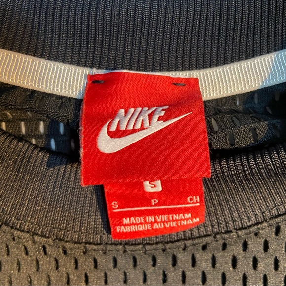 Nike black mesh top - Picture 4 of 5